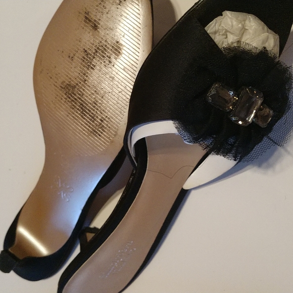 GG BLACK Nearly New Vera Wang Crystal & Tulle Embellished Kitten Heel Pee… - Picture 4 of 7